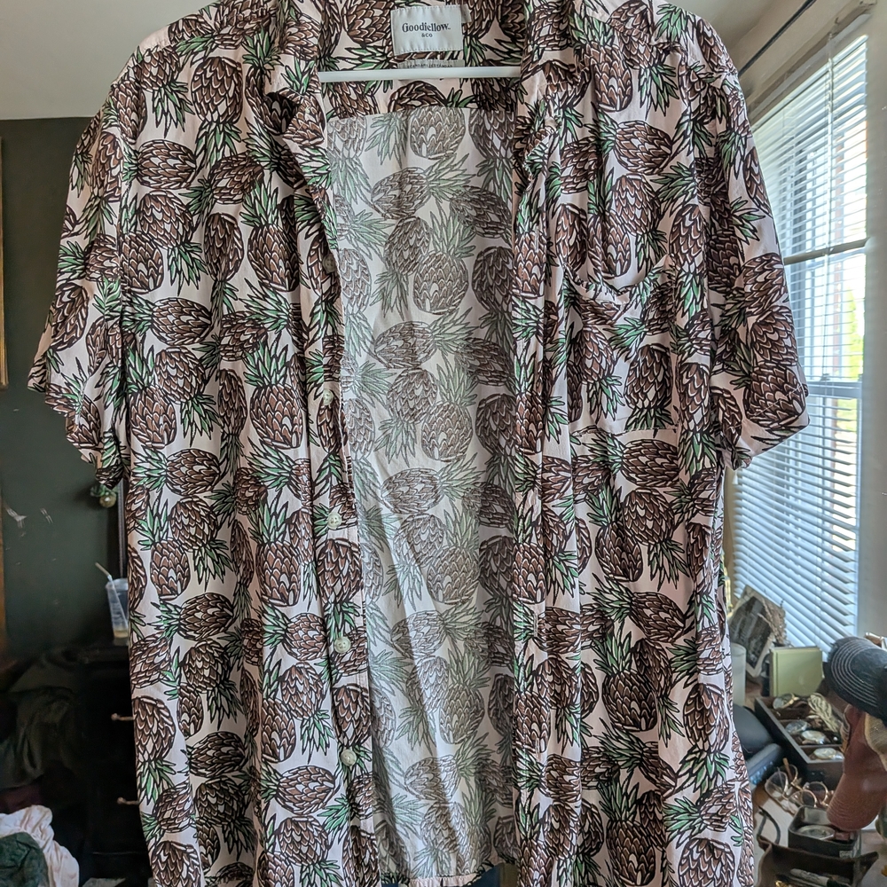 Goodfellow & Co Brown and Green Leaf Print Casual Button Down Shirt